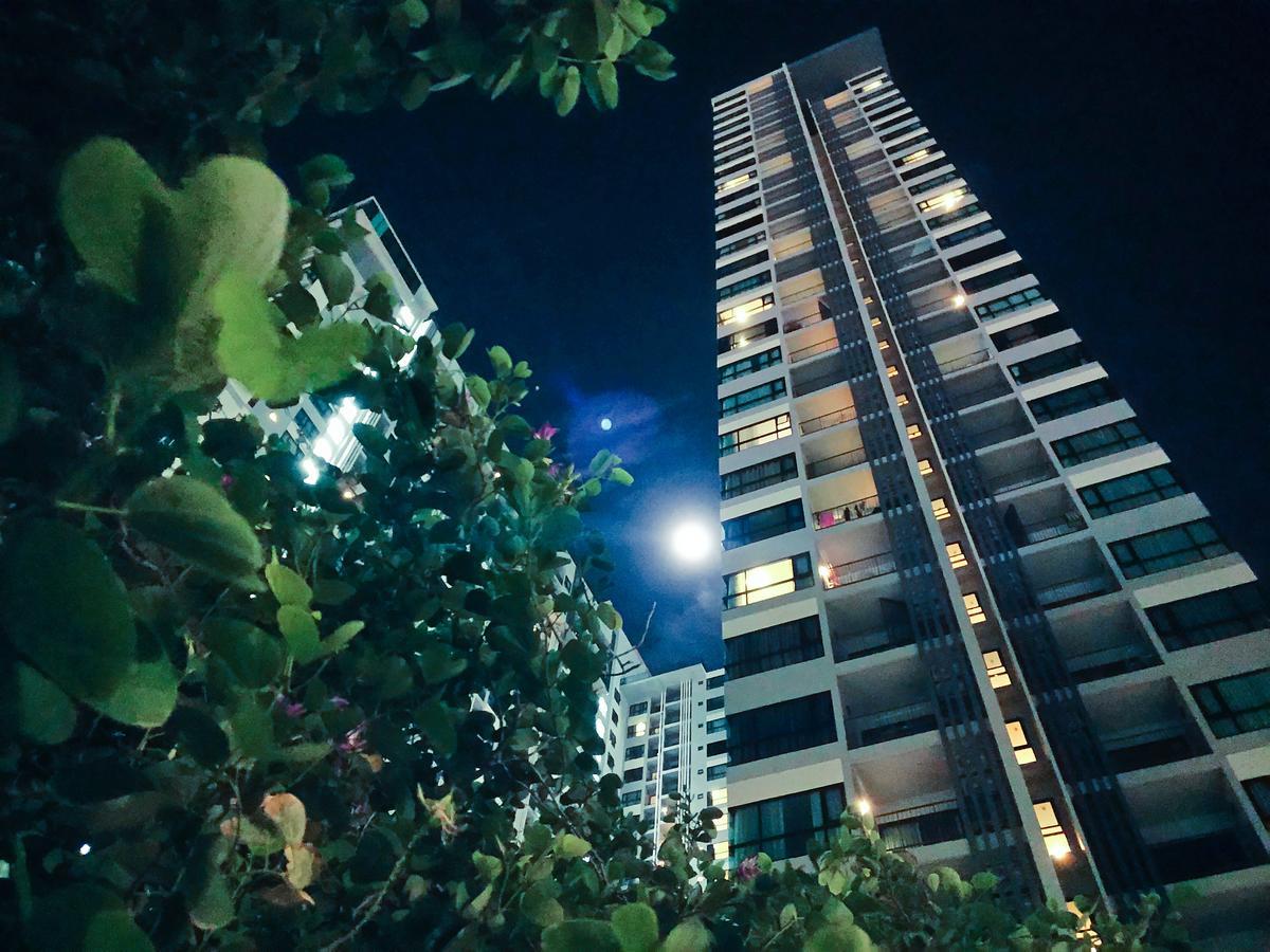 The Base Pattaya 芭提雅基地公寓 Zewnętrze zdjęcie